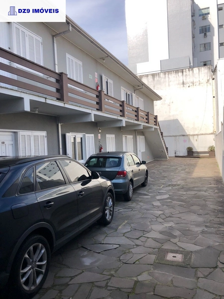 CONFORTÁVEL APARTAMENTO EM EXCELENTE LOCALIZAÇÃO: 2ª foto da galeria de imagens do imóvel