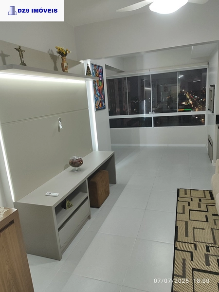 SOFISTICADO APARTAMENTO NO EDIFÍCIO ROTTERDAM – BAIRRO NAVEGANTES: 3ª foto da galeria de imagens do imóvel