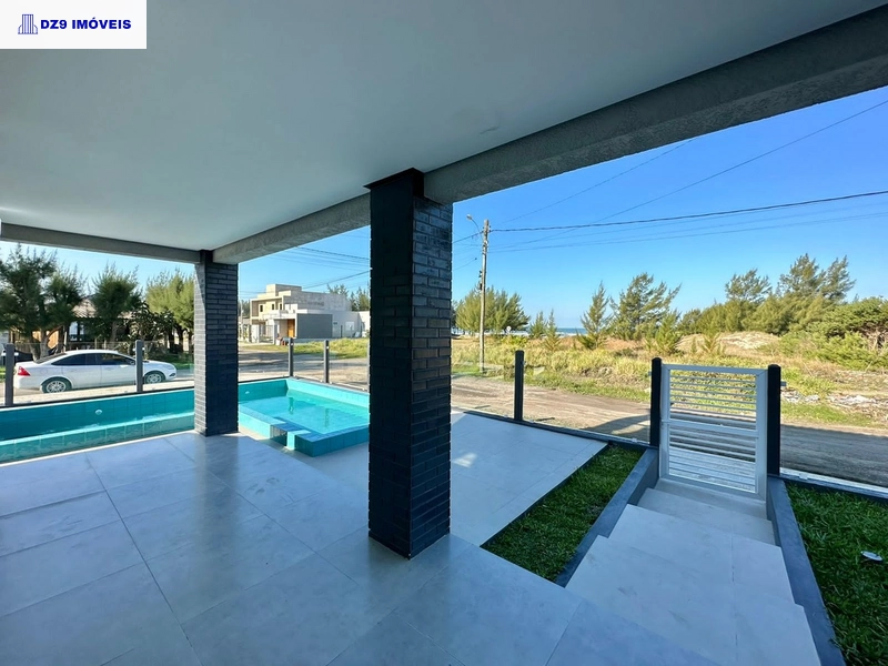 MAGNÍFICA CASA DE ESQUINA COM PISCINA E VISTA PARA O MAR: 33ª foto da galeria de imagens do imóvel