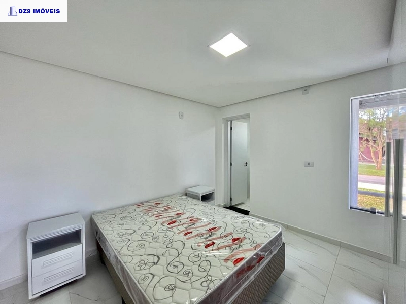 MAGNÍFICA CASA DE ESQUINA COM PISCINA E VISTA PARA O MAR: 10ª foto da galeria de imagens do imóvel