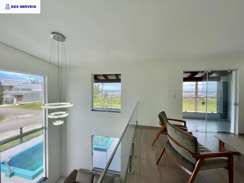 MAGNÍFICA CASA DE ESQUINA COM PISCINA E VISTA PARA O MAR: 23ª foto da galeria de imagens do imóvel