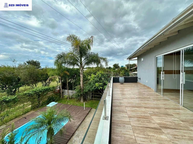 CHARMOSO SOBRADO COM PISCINA E VISTA DESLUMBRANTE NO PALMITAL: 1ª foto da galeria de imagens do imóvel
