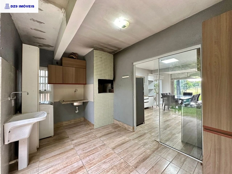 CHARMOSO SOBRADO COM PISCINA E VISTA DESLUMBRANTE NO PALMITAL: 2ª foto da galeria de imagens do imóvel