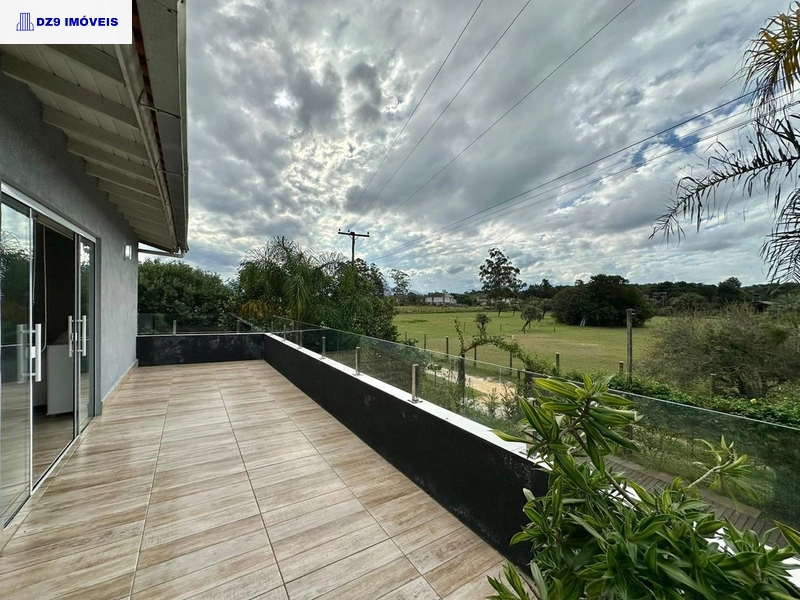 CHARMOSO SOBRADO COM PISCINA E VISTA DESLUMBRANTE NO PALMITAL: 5ª foto da galeria de imagens do imóvel