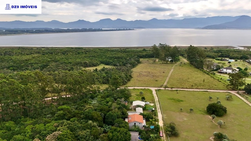 CHARMOSO SOBRADO COM PISCINA E VISTA DESLUMBRANTE NO PALMITAL: 14ª foto da galeria de imagens do imóvel