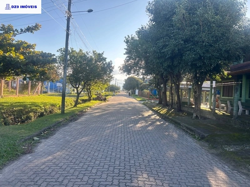 EXCELENTE CASA PERTO DO MAR: 15ª foto da galeria de imagens do imóvel