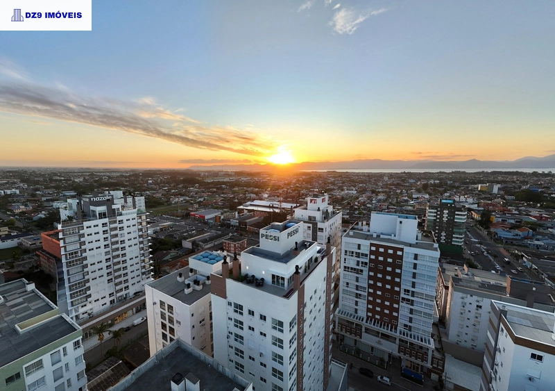 APARTAMENTO DECORADO NO BAIRRO NAVEGANTES: 24ª foto da galeria de imagens do imóvel