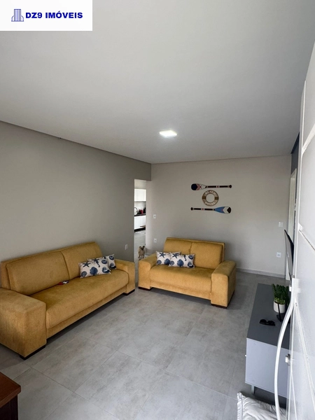 Casa Mobiliada à Venda na Praia Village – 3 Dormitórios e Área Gourmet: 1ª foto da galeria de imagens do imóvel