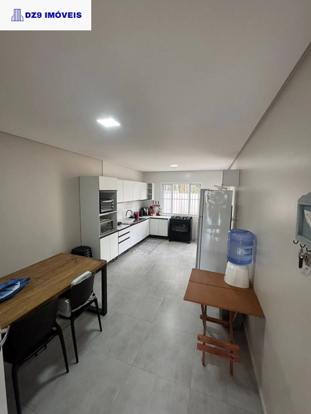Casa Mobiliada à Venda na Praia Village – 3 Dormitórios e Área Gourmet: 3ª foto da galeria de imagens do imóvel