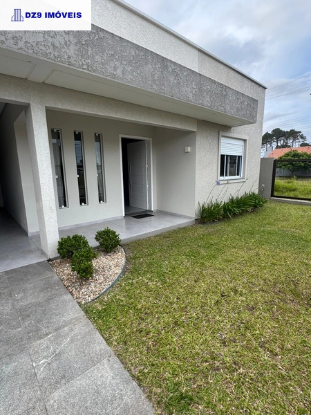 Casa Mobiliada à Venda na Praia Village – 3 Dormitórios e Área Gourmet: 2ª foto da galeria de imagens do imóvel