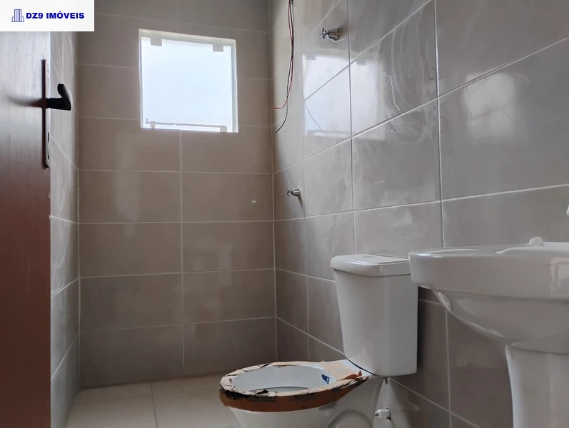 CASA GEMINADA A VENDA EM CAPÃO NOVO: 8ª foto da galeria de imagens do imóvel