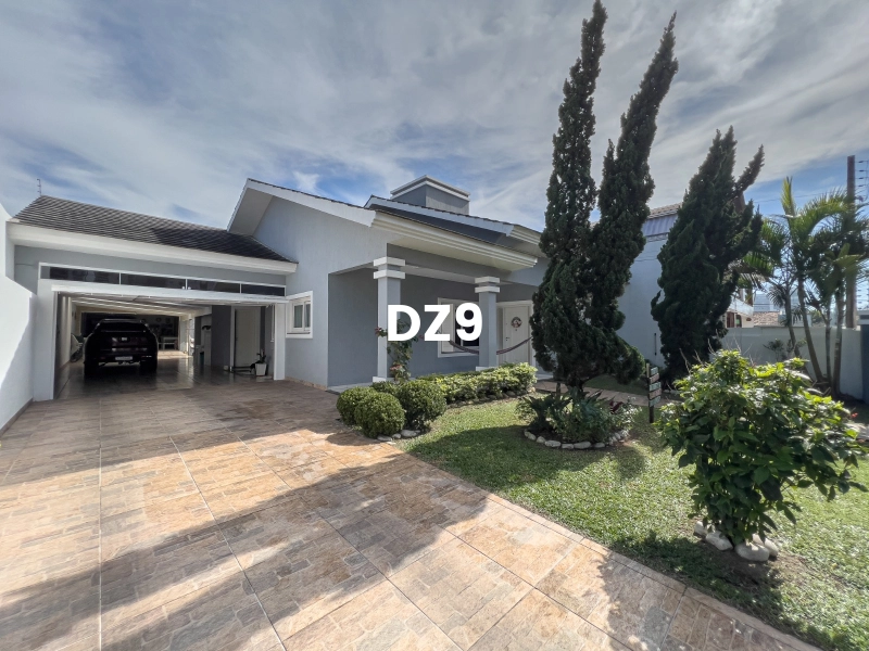 CASA COM 5 DORMITORIOS!: 6ª foto da galeria de imagens do imóvel