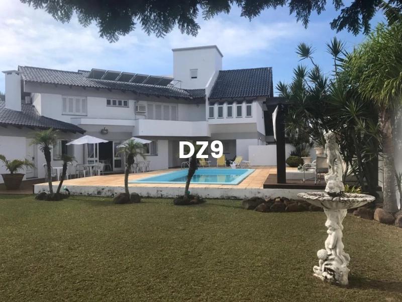 CASA DE LUXO ÚNICA DE ESQUINA: 20ª foto da galeria de imagens do imóvel