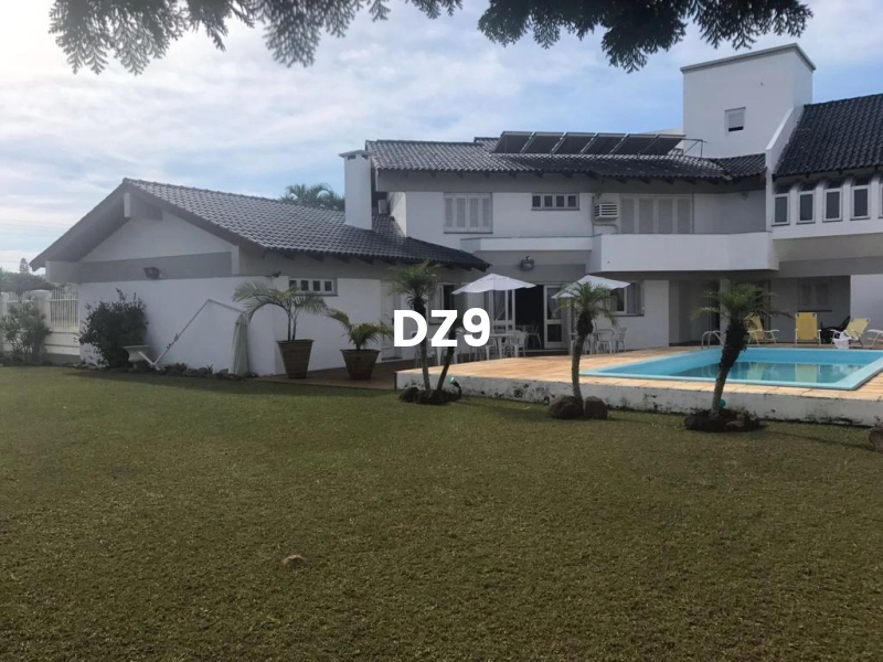 CASA DE LUXO ÚNICA DE ESQUINA: 16ª foto da galeria de imagens do imóvel