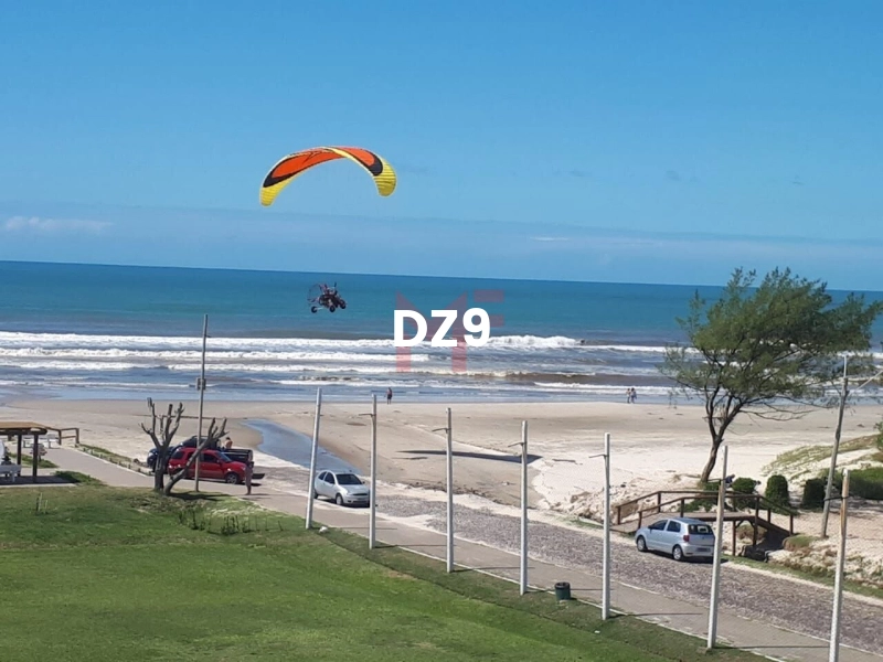 APARTAMENTO COM 2 DORMITÓRIOS CAPÃO NOVO: 3ª foto da galeria de imagens do imóvel