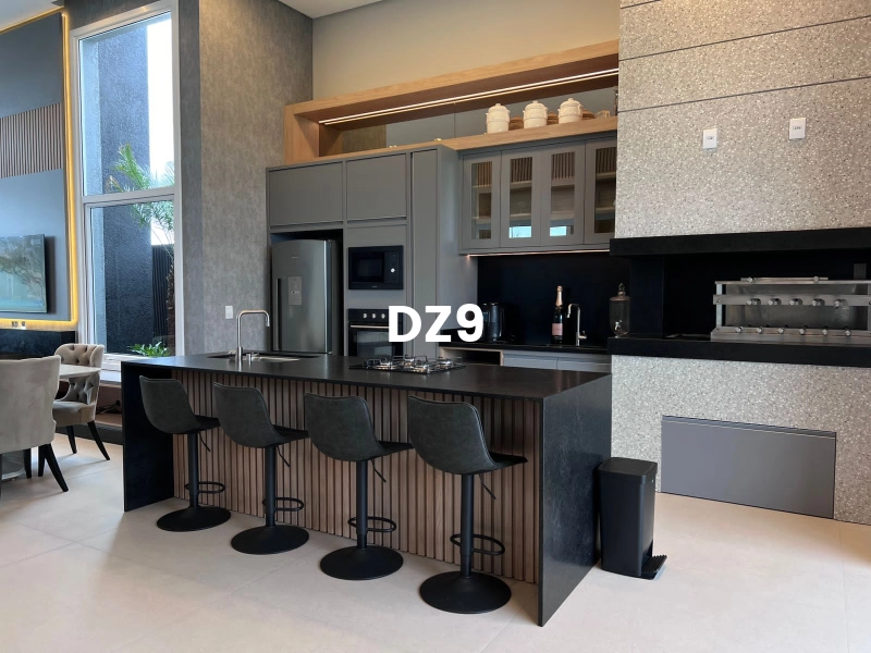 CASA COM 4 SUÍTES, MOBILIADO: 11ª foto da galeria de imagens do imóvel