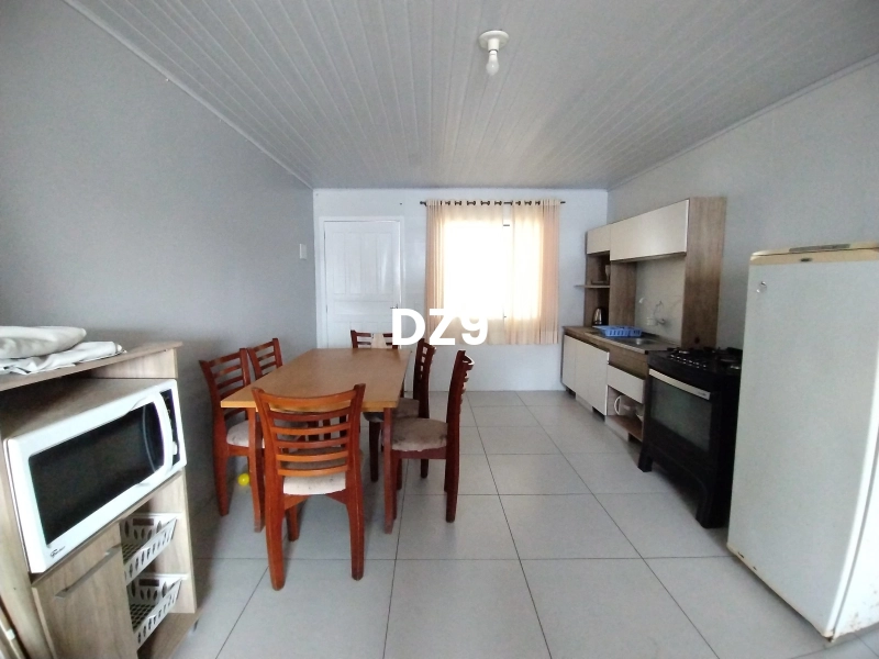 APARTAMENTO DE 2 DORMITÓRIOS PARA ALUGUEL ANUAL EM CAPÃO NOVO!: 3ª foto da galeria de imagens do imóvel