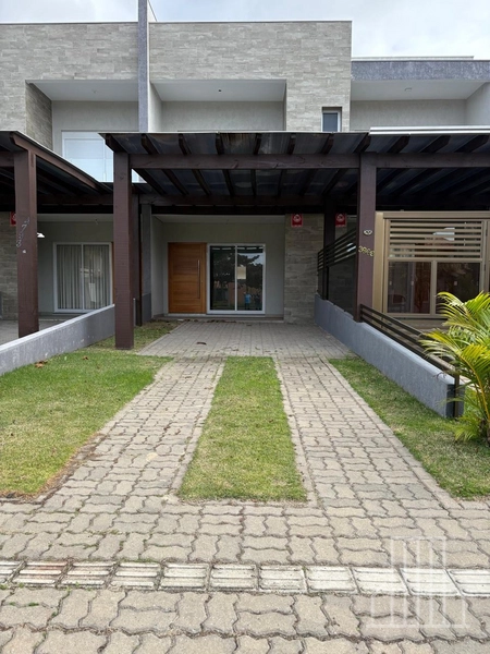 CASA MODERNA E AGRADÁVEL À VENDA EM CONDOMÍNIO!: 1ª foto da galeria de imagens do imóvel
