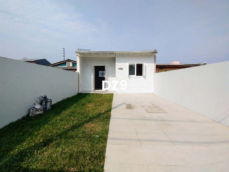 EXCELENTE CASA PARA LOCAÇÃO ANUAL EM CAPÃO NOVO!: 2ª foto da galeria de imagens do imóvel
