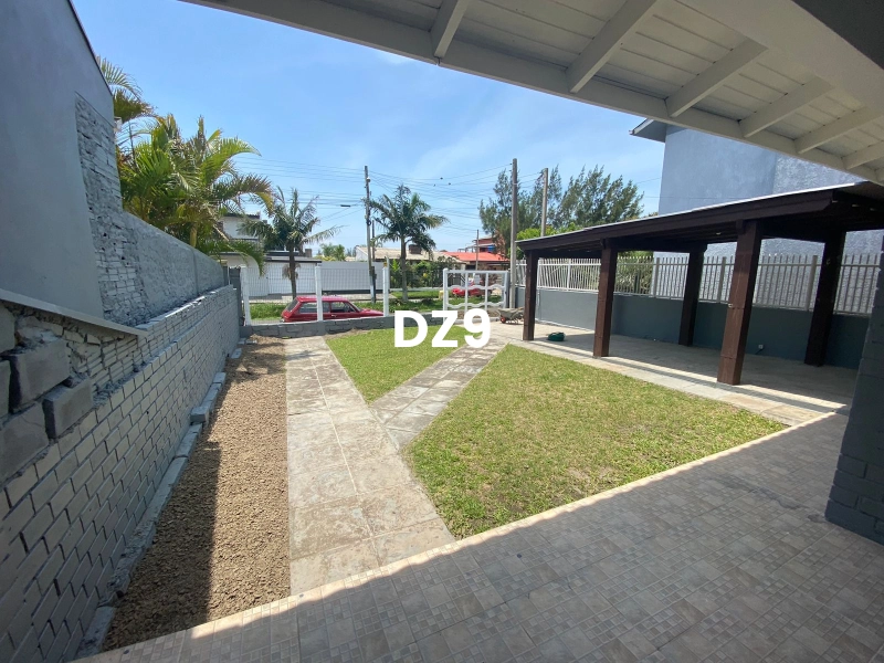 LINDA CASA COM AMPLO PÁTIO NO BAIRRO ARCO ÍRIS!: 8ª foto da galeria de imagens do imóvel