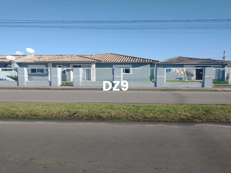 CASA COM 3 DORMITÓRIOS, SENDO 1 SUÍTE, BEM LOCALIZADA!: 1ª foto da galeria de imagens do imóvel