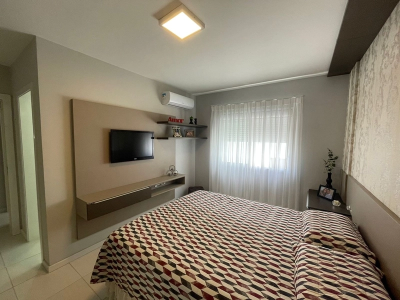 BELO APARTAMENTO DE FRENTE COM TRÊS DORMITÓRIOS EM CAPÃO DA CANOA: 8ª foto da galeria de imagens do imóvel