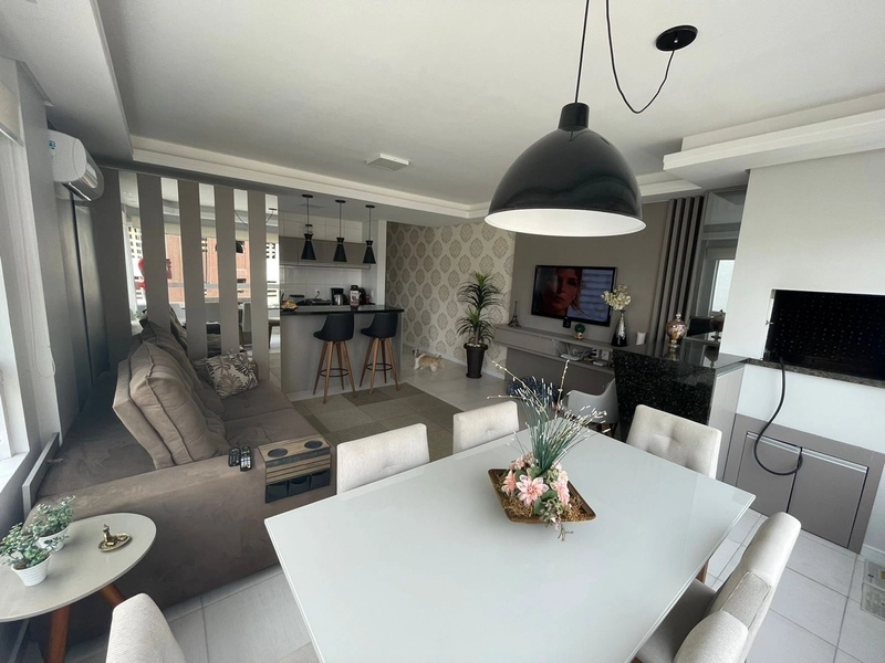 BELO APARTAMENTO DE FRENTE COM TRÊS DORMITÓRIOS EM CAPÃO DA CANOA: 6ª foto da galeria de imagens do imóvel