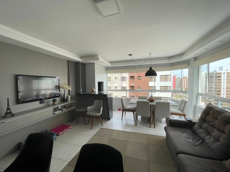 BELO APARTAMENTO DE FRENTE COM TRÊS DORMITÓRIOS EM CAPÃO DA CANOA: 4ª foto da galeria de imagens do imóvel