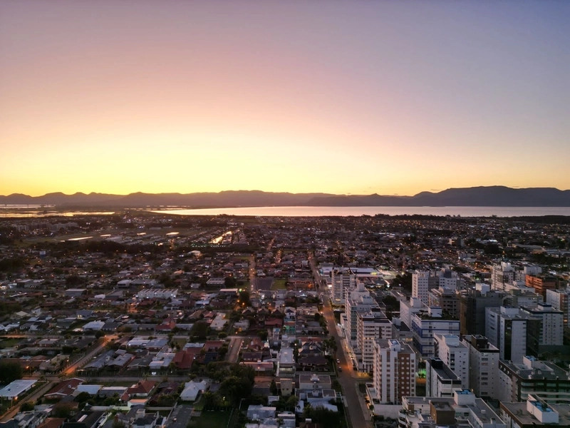CASA NEO CLÁSSICA: 68ª foto da galeria de imagens do imóvel