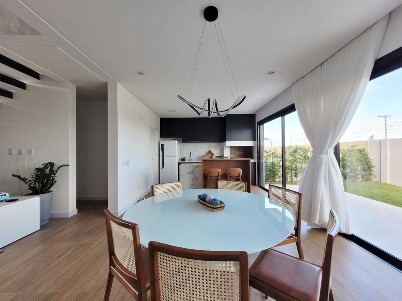 BELISSIMA CASA EM CONDOMINIO FECHADO: 12ª foto da galeria de imagens do imóvel