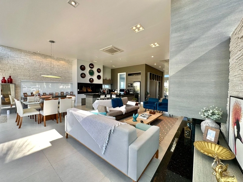 CASA COM  5 SUÍTES EM CONDOMÍNIO FECHADO: 30ª foto da galeria de imagens do imóvel