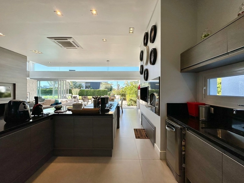 CASA COM  5 SUÍTES EM CONDOMÍNIO FECHADO: 24ª foto da galeria de imagens do imóvel