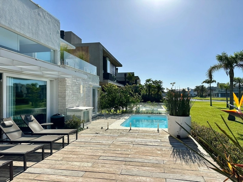 CASA COM  5 SUÍTES EM CONDOMÍNIO FECHADO: 5ª foto da galeria de imagens do imóvel