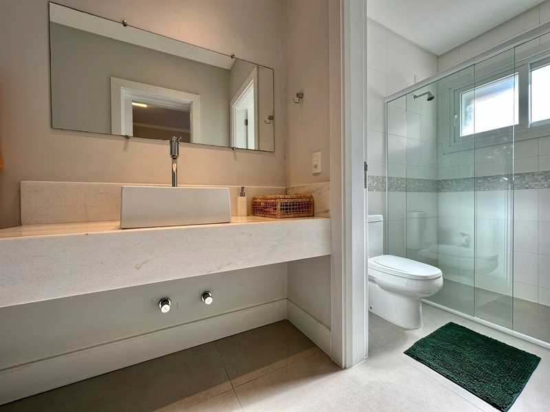 CASA COM  5 SUÍTES EM CONDOMÍNIO FECHADO: 35ª foto da galeria de imagens do imóvel