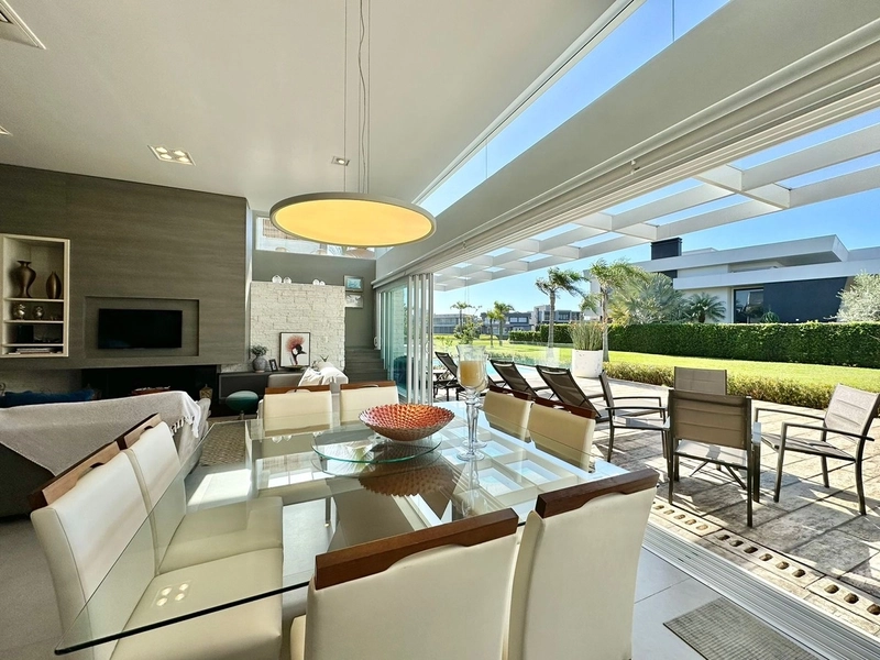 CASA COM  5 SUÍTES EM CONDOMÍNIO FECHADO: 27ª foto da galeria de imagens do imóvel