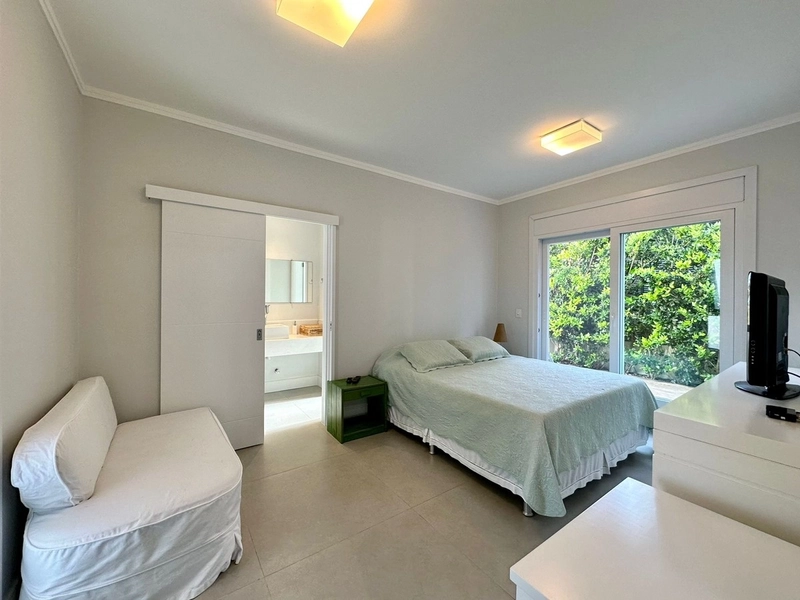 CASA COM  5 SUÍTES EM CONDOMÍNIO FECHADO: 32ª foto da galeria de imagens do imóvel