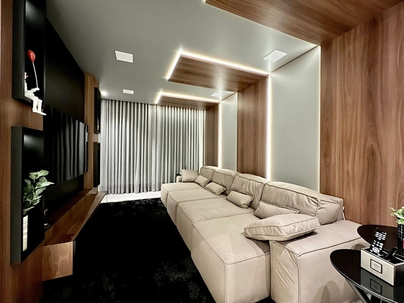 MANSÃO À BEIRA LAGO: 39ª foto da galeria de imagens do imóvel