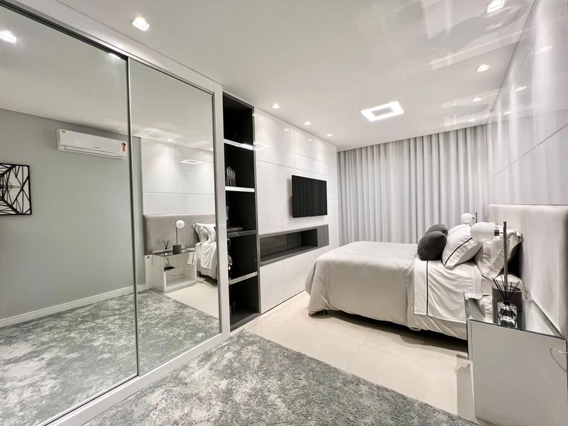 MANSÃO À BEIRA LAGO: 43ª foto da galeria de imagens do imóvel