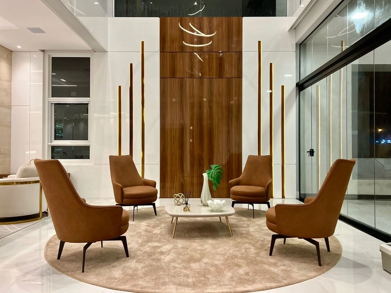 MANSÃO À BEIRA LAGO: 4ª foto da galeria de imagens do imóvel