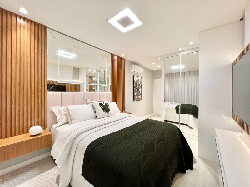 MANSÃO À BEIRA LAGO: 41ª foto da galeria de imagens do imóvel