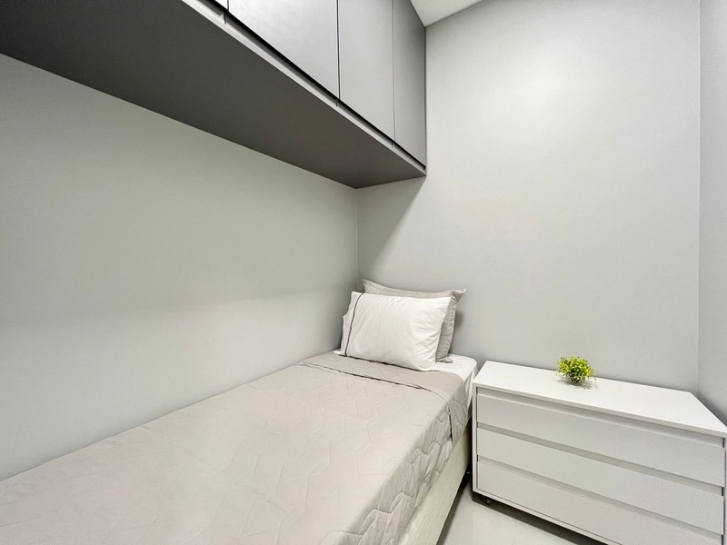 MANSÃO À BEIRA LAGO: 34ª foto da galeria de imagens do imóvel