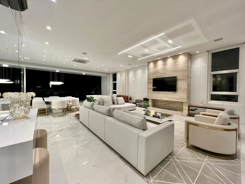 MANSÃO À BEIRA LAGO: 6ª foto da galeria de imagens do imóvel