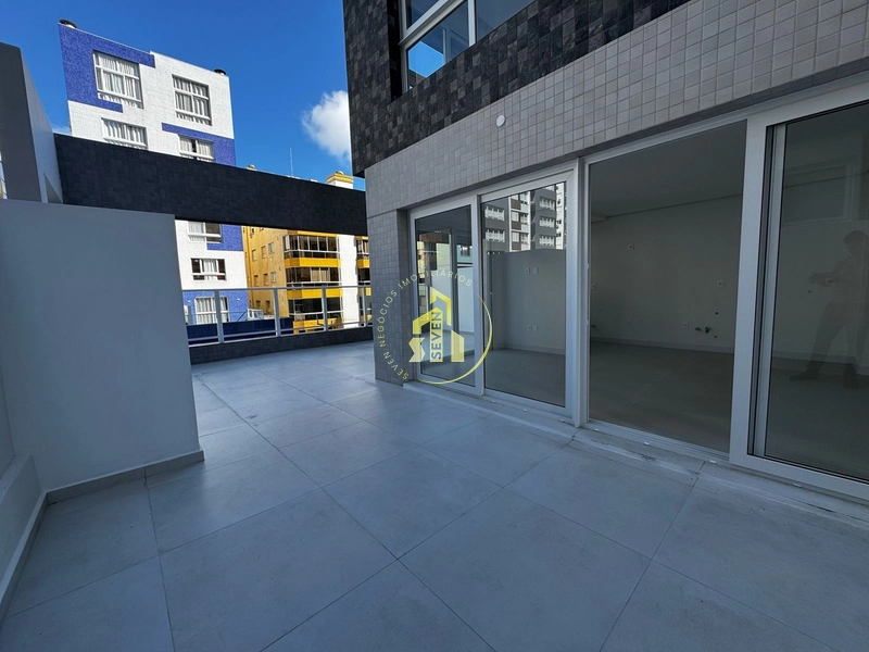 Apartamento 3 dormitórios, terraço em L, mobiliado e decorado, Capão.: 2ª foto da galeria de imagens do imóvel