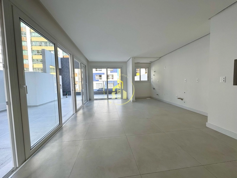 Apartamento 3 dormitórios, terraço em L, mobiliado e decorado, Capão.: 9ª foto da galeria de imagens do imóvel