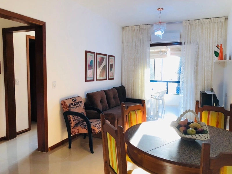 Apartamento de 2 dormitórios, 1 suíte, sacada de frente, box, Capão.: 7ª foto da galeria de imagens do imóvel