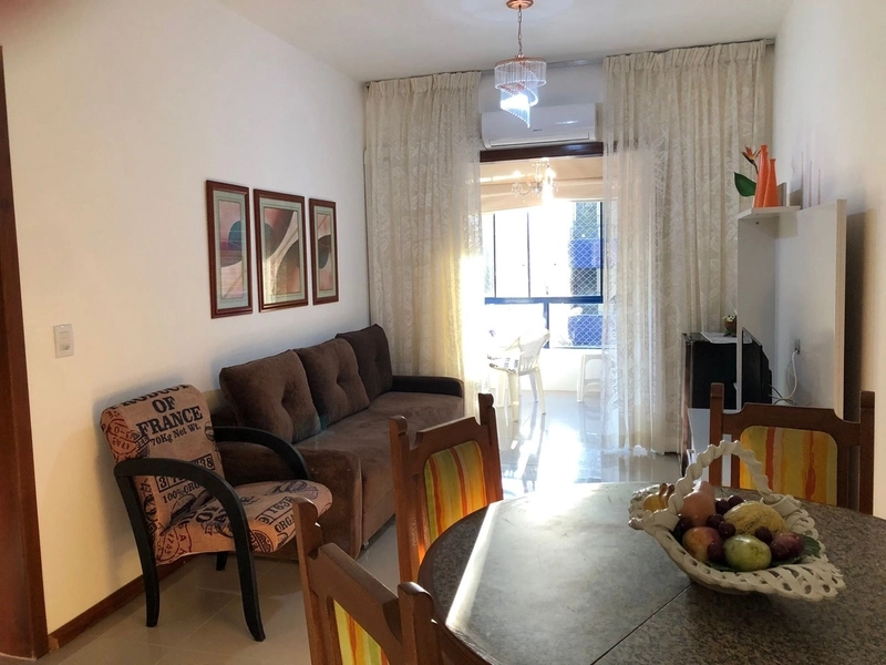 Apartamento de 2 dormitórios, 1 suíte, sacada de frente, box, Capão.: 2ª foto da galeria de imagens do imóvel