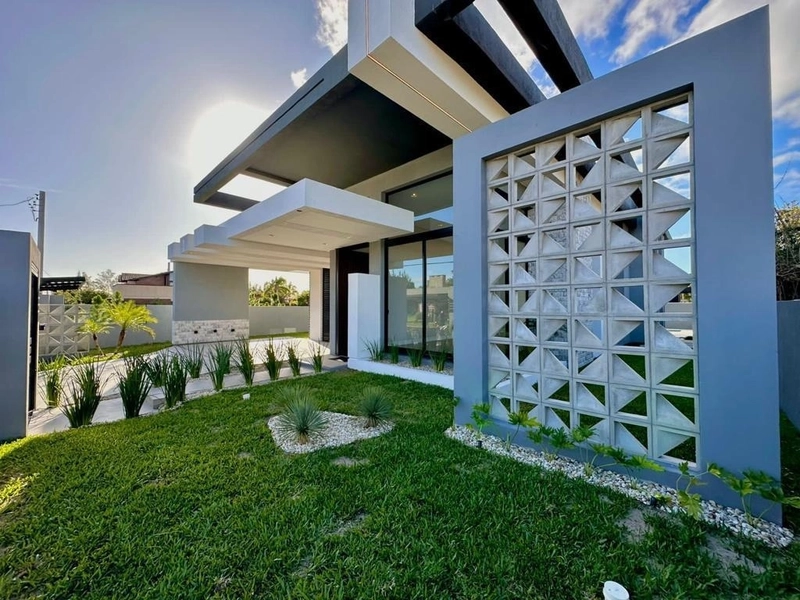 LINDA CASA EM ATLANTIDA: 4ª foto da galeria de imagens do imóvel