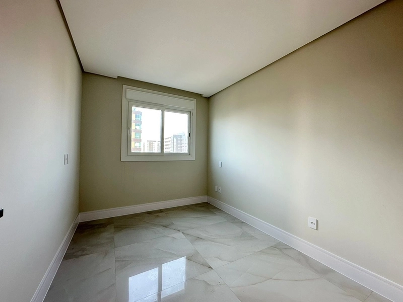 APARTAMENTO COM DESIGN NEOCLÁSSICO: 16ª foto da galeria de imagens do imóvel