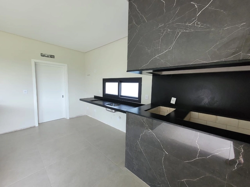 SOBRADO EM ATLANTIDA: 8ª foto da galeria de imagens do imóvel