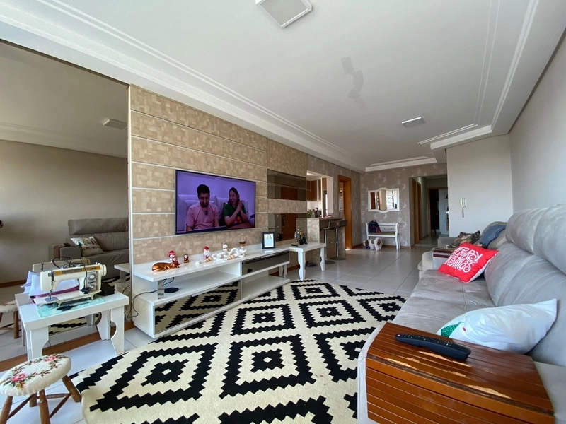 Amplo apartamento com linda vista!: 3ª foto da galeria de imagens do imóvel